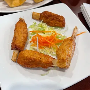 chicken wings and fried chicken, fried chicken wings, fried chicken, chicken, bbq wings, poultry, chicken wings, food, bbq chicken