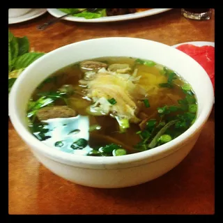 7. Pho Dac Biet