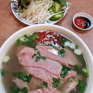 10. Pho Tai Chin