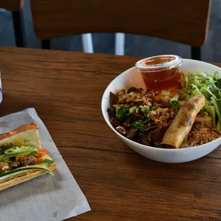 Ban mi, taro boba,  Mi Xao Combo