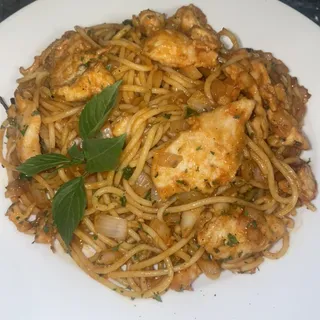 Thai basil spaghetti with chicken