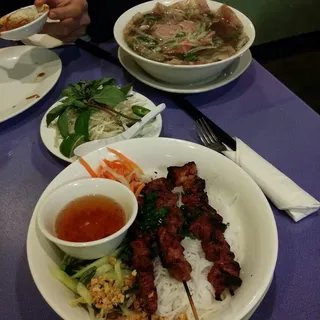 Steak, Brisket & Tendon Pho