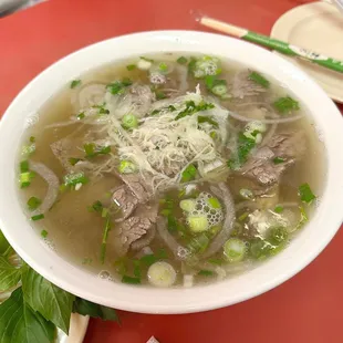 Phở Tái Chín Sách