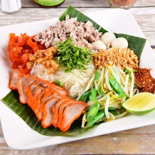 Sukhothai Noodle