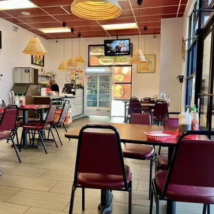 Old decor - dirty floors