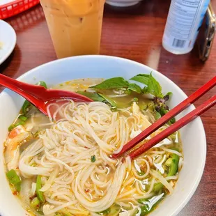 P8. Pho Ga &amp;  Thai Ice Tea