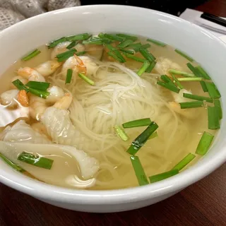 P9. Pho Shrimp and Fishball