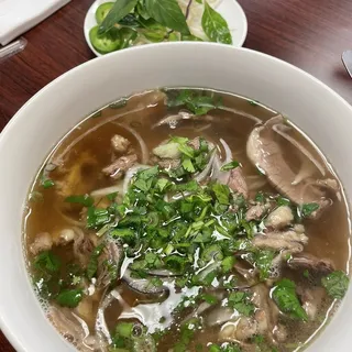 P6. Pho Tai Nam Gau Gan