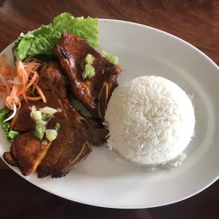 #43 Pork chops with steamed rice