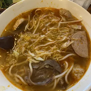 I got bun bo hue for my dinner. I put some veggies on it. The taste and the view when it came out didn&apos;t good.