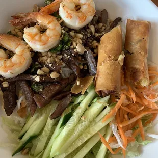 Noodle salad with prawn, grilled pork, egg roll