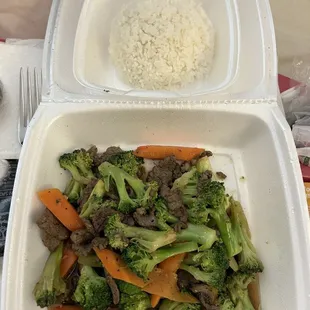 CF8 beef with broccoli, steamed rice. MUCH smaller portions than I&apos;ve gotten all the other times I&apos;ve been here.