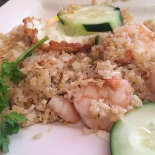 Shrimp fried rice: fresh with great flavor. Came with fried egg and cucumber