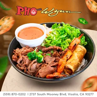 Celebrate Thanksgiving with great food, drinks, and even better company!  Reserve your spot today!