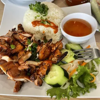 A3. Steamed Chicken and Shrimp Spring Rolls