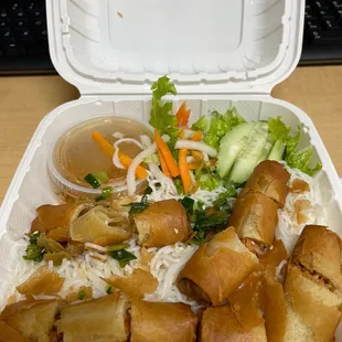 Vermicelli with eggrolls...