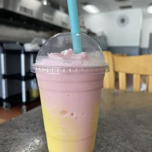 Strawberry mango smoothie