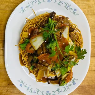 Beef Crispy Egg Noodle