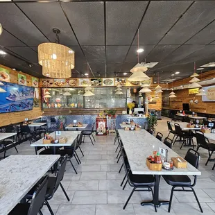 sushi and sashimi, interior