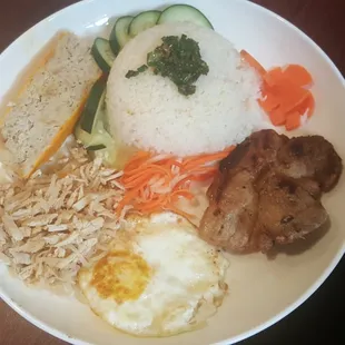 Grilled pork rice platter