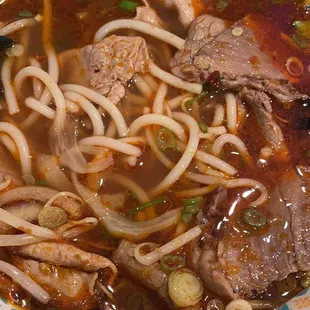 H6. Sliced Eye-of-round Steel and Well Done Brisket Ti and Chn