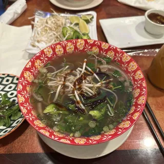 P10. Well- Done Brisket Pho Chn