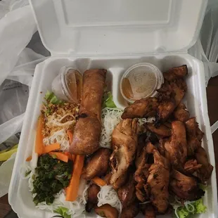 Bún Gà Nướng Chả Giò