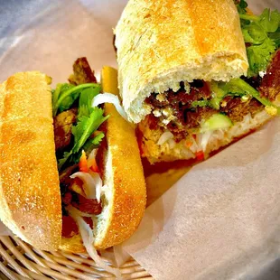Lemongrass Beef Banh Mi ($9.00)