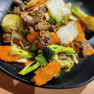 M3 stir-fry noodles with halal beef