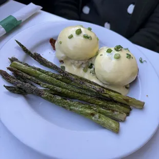 Crab Cake Benedict