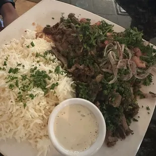 VERTICAL ROTISSERIE LAMB AND BEEF SHAWARMA