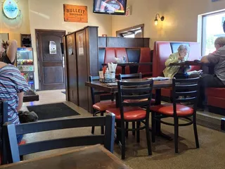 Schuggys American Grill & Taphouse