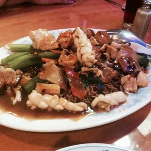 Seafood Pan Fried Noodles