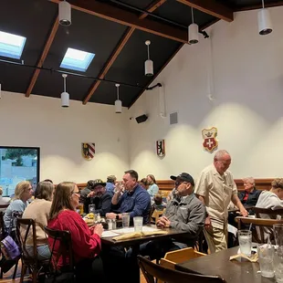 View of the restaurant pic 4