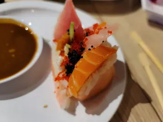 Akaihana Sushi & Grill