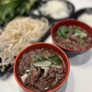 ramen and noodles, food