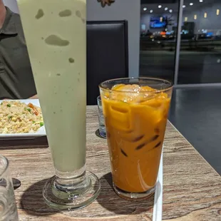 Avocado smoothie &amp; Thai tea