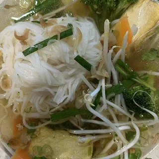 42. Vegetarian Noodles