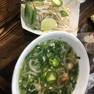 Shrimp pho