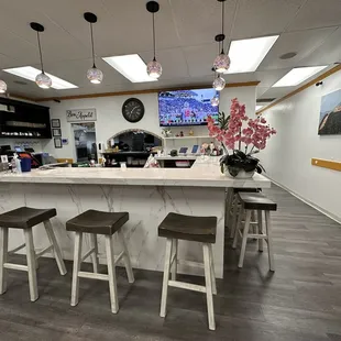 sushi and sashimi, interior