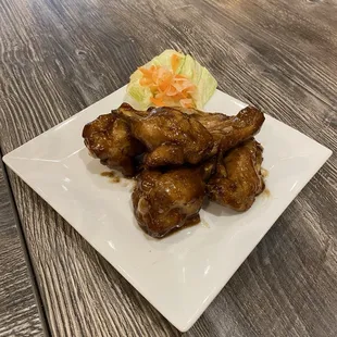 4. (6) Tamarind Chicken Wings