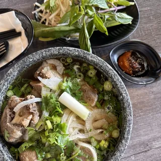 10. Oxtail Pho / Phở Đuôi Bò