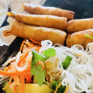 Roll dat shrimp in some