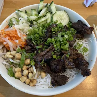 Beef lemongrass vermicelli bowl