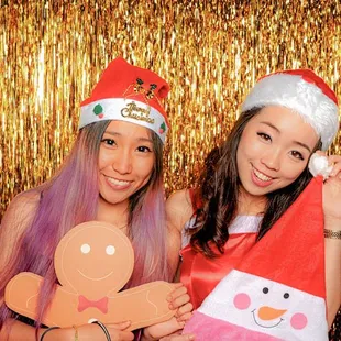 Magic! Photo booth, we give!