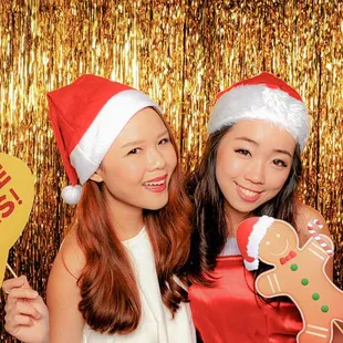 Wedding photo booth near you! PhotoBoothRentLA