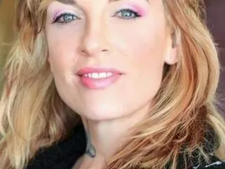 Leslie Brewer Public Notary