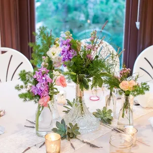 The table arrangements