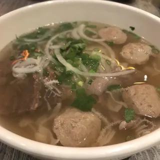 Super combination noodle soup
