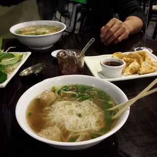 P1. Deluxe Pho Dac Biet